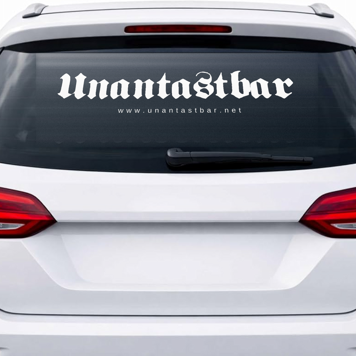 Unantastbar Heckscheibenaufkleber Schriftzug in Weiß auf Betonuntergrund
